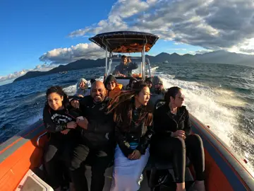 Embarcação preparada para o passeio